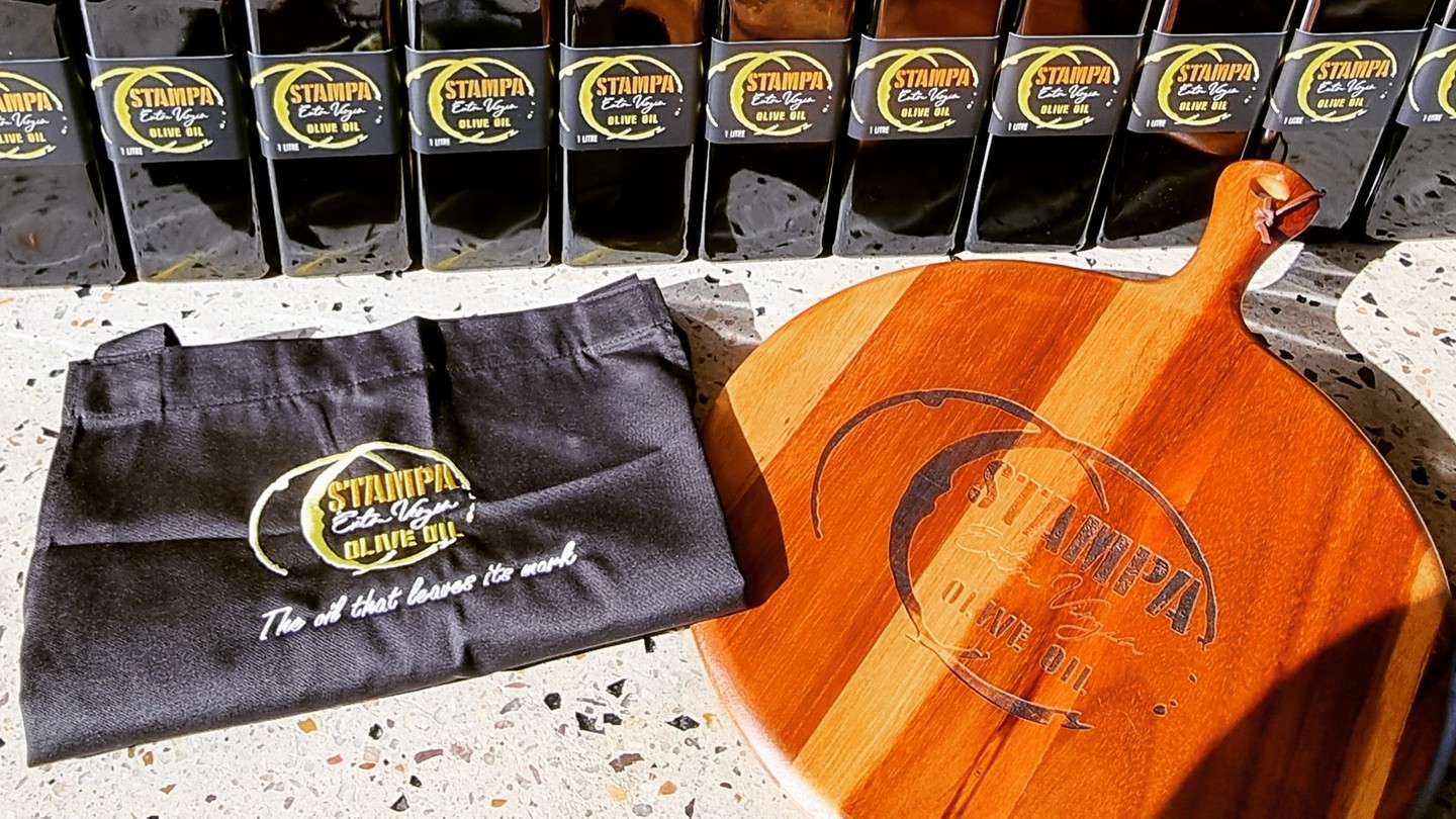 STAMPA aprons and charcuterie boards available now !!!!

#aprons #foodie #eatclean #foodporn #food #eatmelbourne #eathealthy